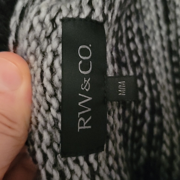 Rw & Co button up sweater - Picture 2 of 7